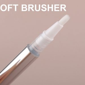 airless tube with brush